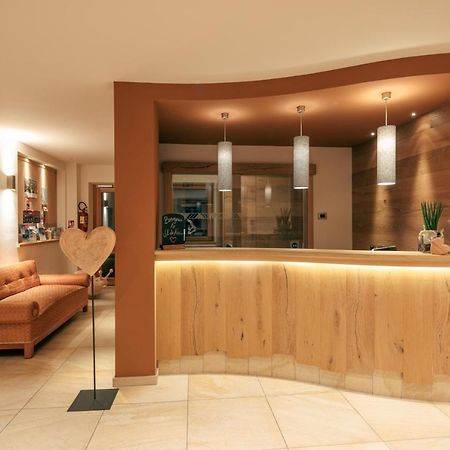 Albergo Belvedere Виго ди Фаса Екстериор снимка