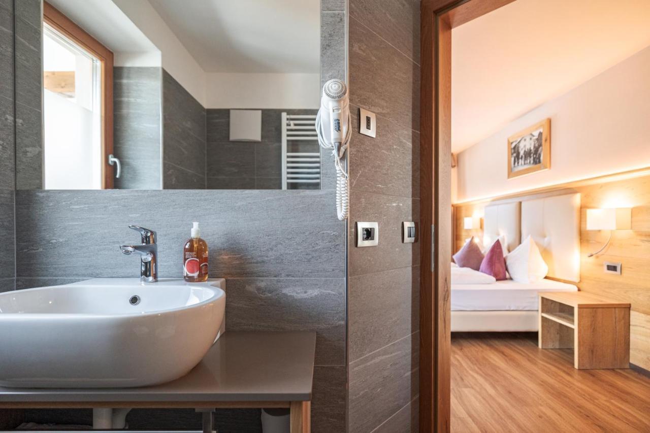 Albergo Belvedere Виго ди Фаса Екстериор снимка
